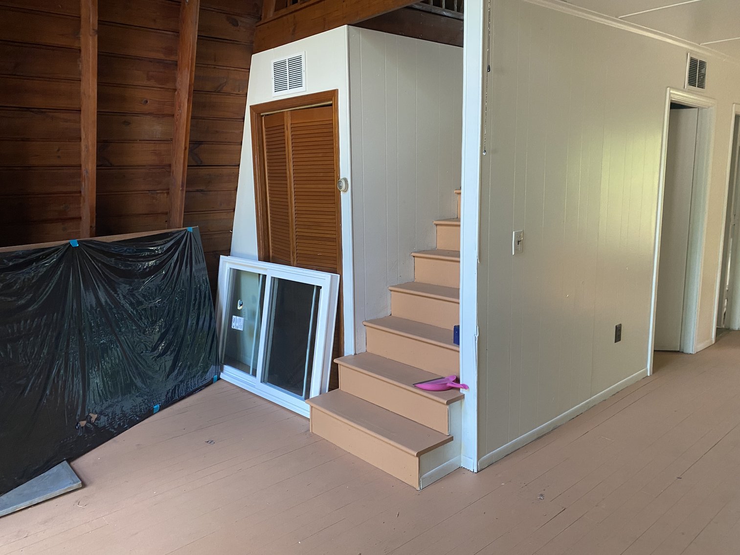 Image for Little Retreat @ Kerr Lake – Main Cottage Plus Four (4) A-Frame Cabins - Dock With Boat Slip - Income Potential - 877 Riverview Ave., Buffalo Junction, VA 24529