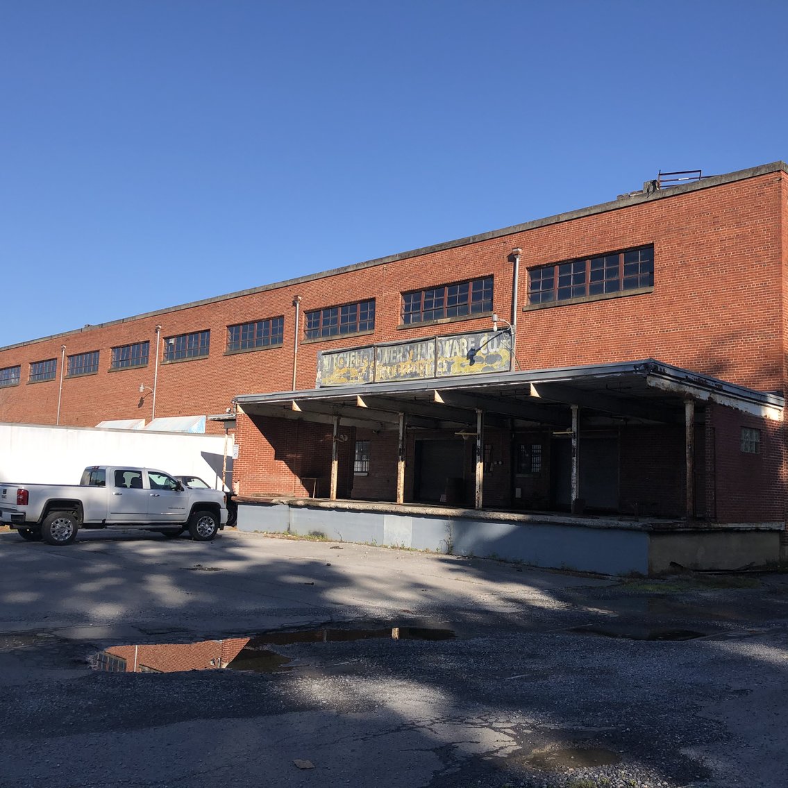 COMMERCIAL REAL ESTATE AUCTION Bristol, TN