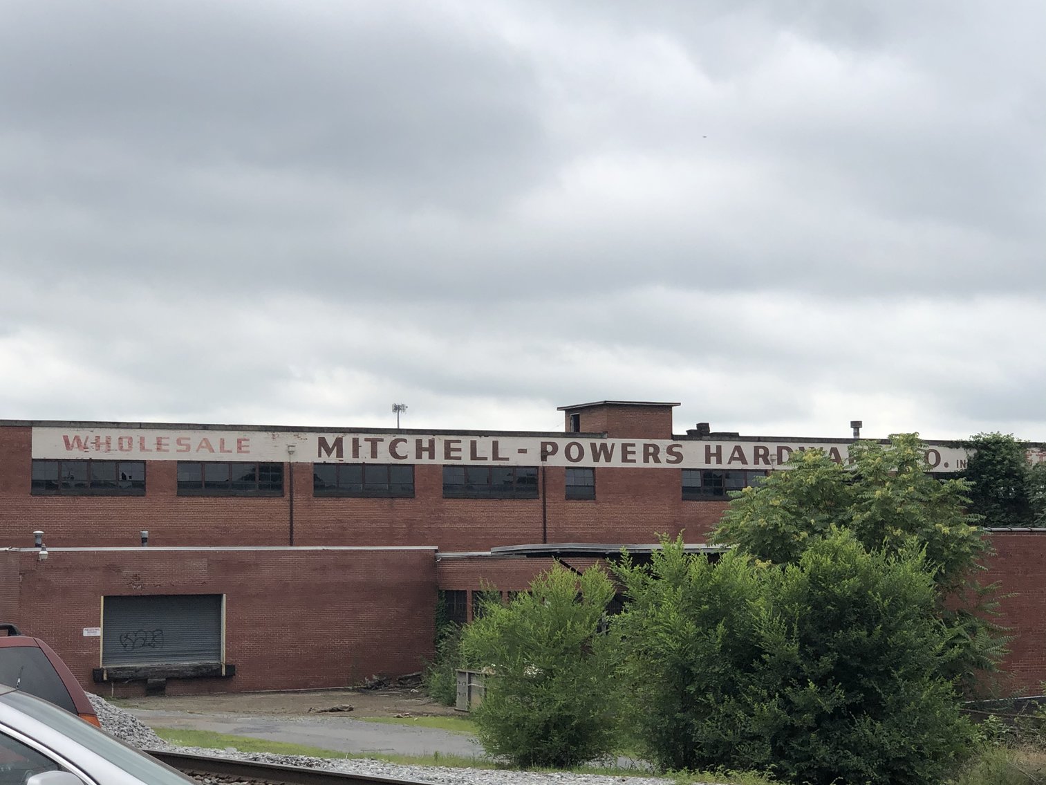 COMMERCIAL REAL ESTATE AUCTION Bristol, TN