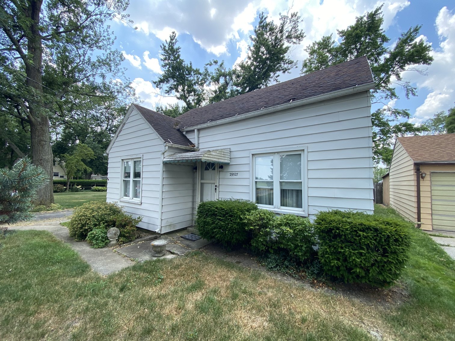 Image for ABSOLUTE AUCTION! - 29527 E Broadway Street