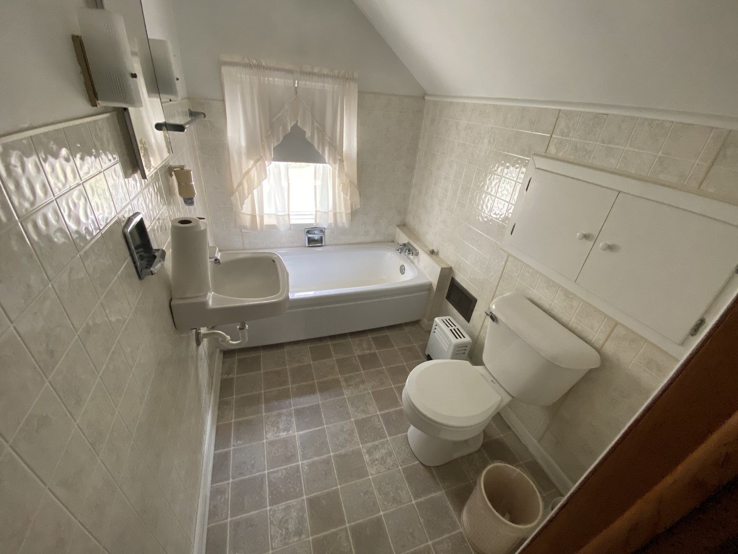 Image for ABSOLUTE AUCTION! - 29527 E Broadway Street