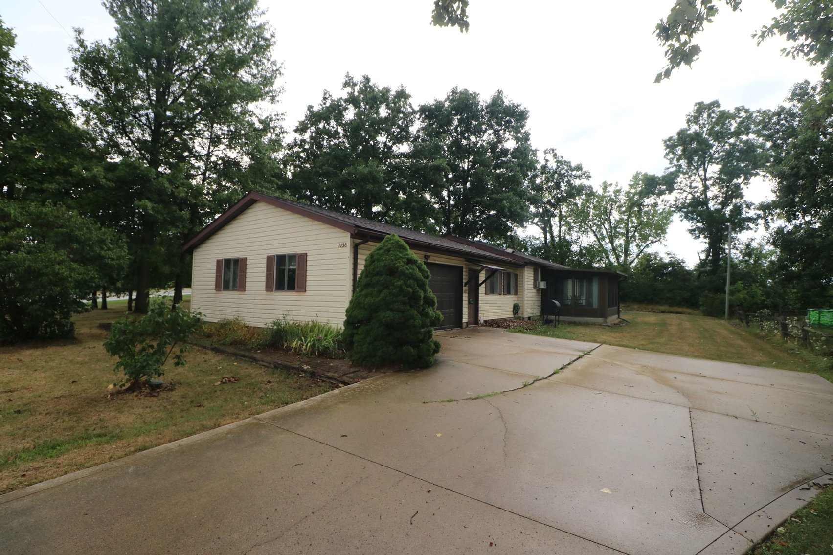 Image for MINIMUM BID AUCTION! $74,000 - 1726 Ralvan Drive