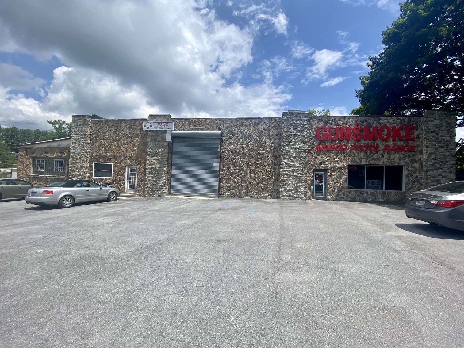 Image for SOLD $298,000 - 13,500 sqft Commercial Building off N. Eisenhower Drive