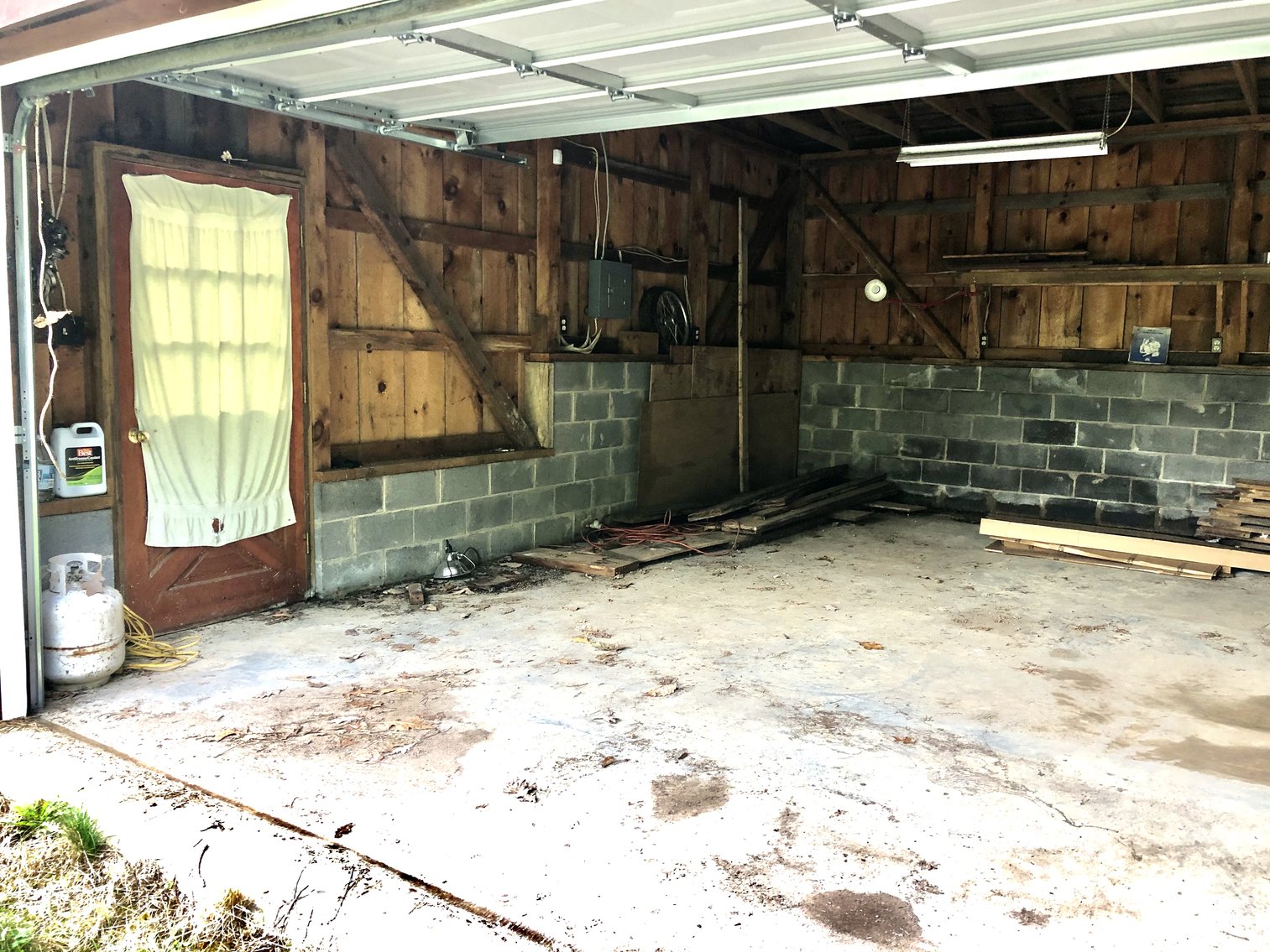 Image for 2 BR/1 BA Log Cabin on 30 +/- Acres Bordering National Forest in Bath County, VA