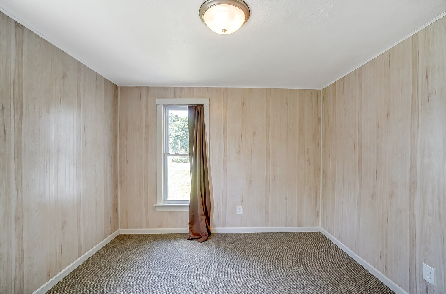 Image for MINIMUM BID AUCTION! $75,000 - 310 Perry Street