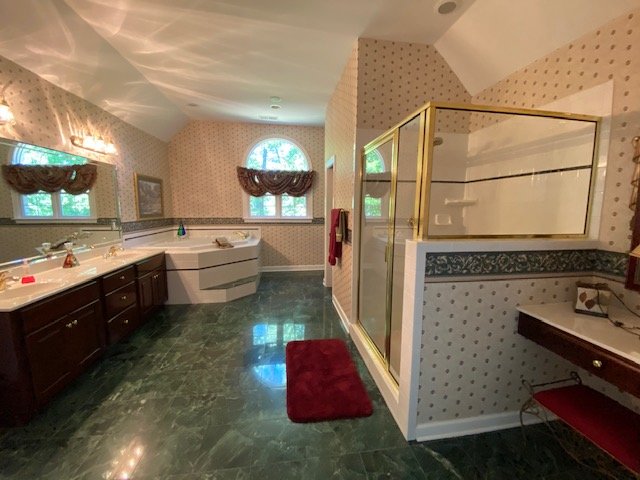 Image for Gorgeous, Well-maintained House and Contents