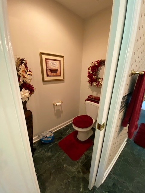 Image for Gorgeous, Well-maintained House and Contents