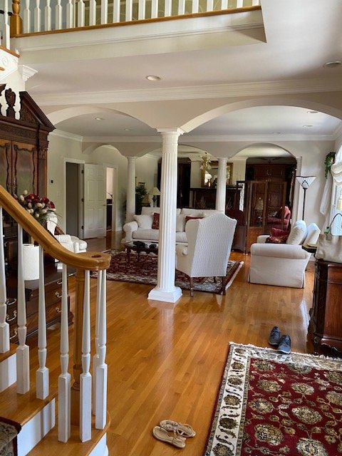 Image for Gorgeous, Well-maintained House and Contents