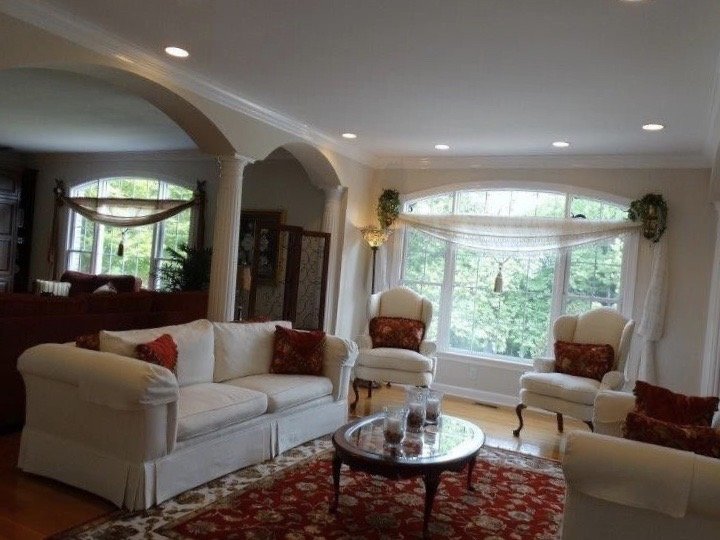 Image for Gorgeous, Well-maintained House and Contents