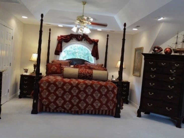 Image for Gorgeous, Well-maintained House and Contents