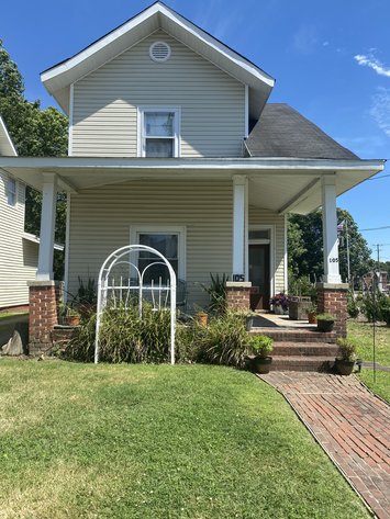 Image for Income Producing Duplex – Significant Value-Add Potential – Near Virginia State University – 105 Lee Ave., Colonial Heights, VA 23834