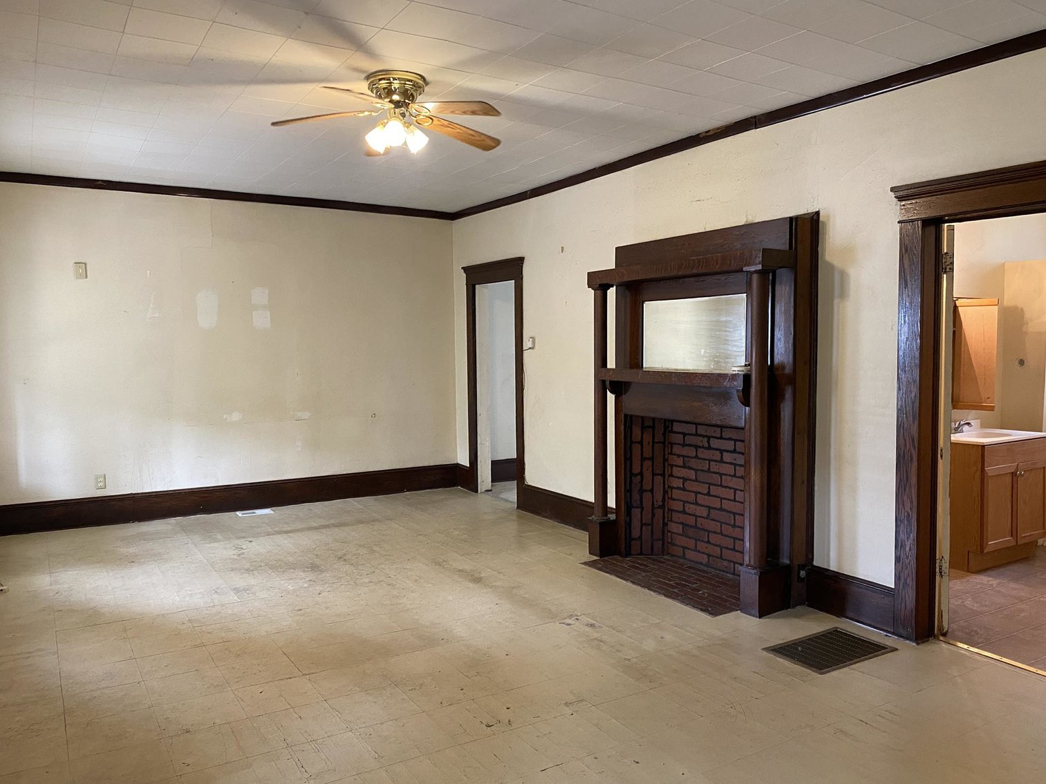 Image for SOLD $29,700 - 2 Bedroom Sold to the Highest Bidder