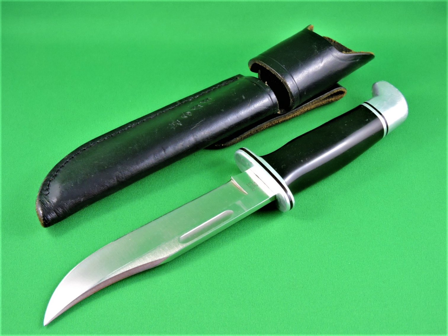 Image for Buck Hunting Knife #119 - Fixed Blade Knife with Sheath.