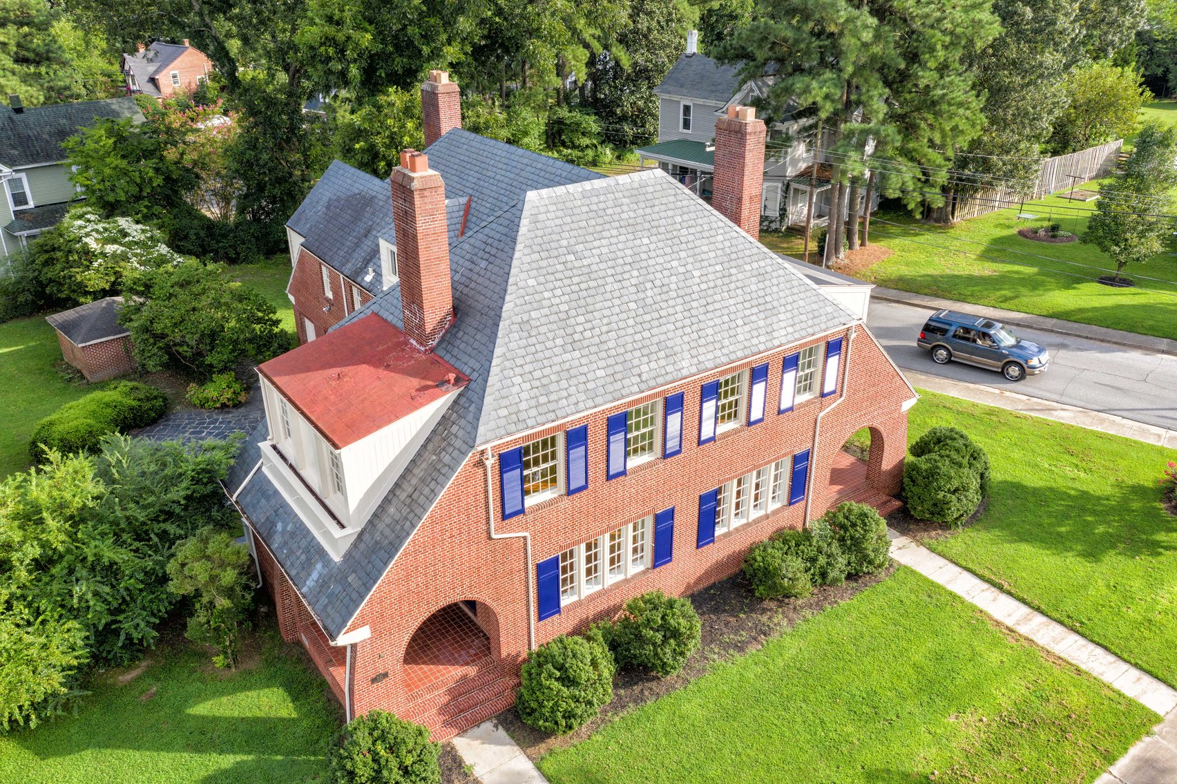 Beautiful 4Bedroom, 3.5 Bath All Brick 4,000 +/ sf. Colonial on quiet