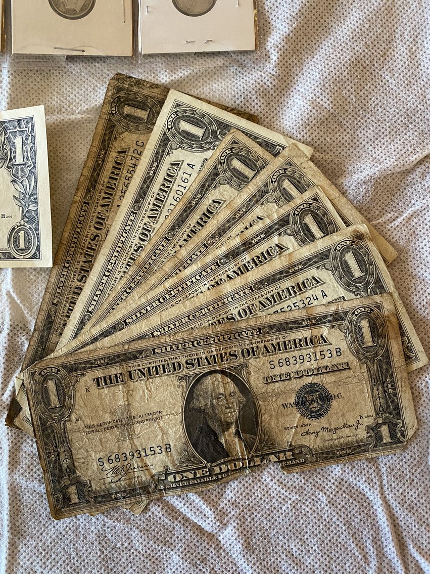 Image for 73 Sunny Ln Auction Water View and Personal Property