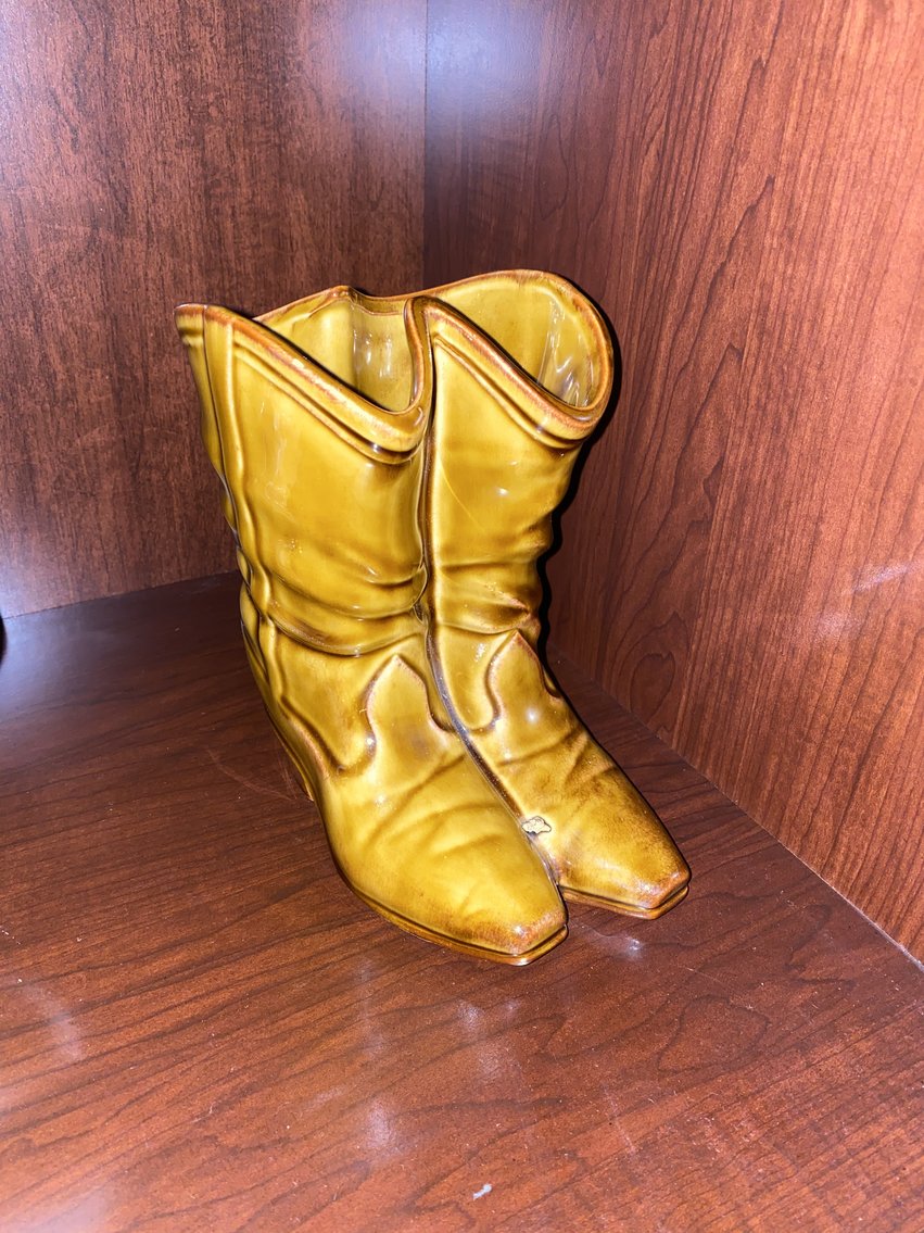 Image for 73 Sunny Ln Auction Water View and Personal Property