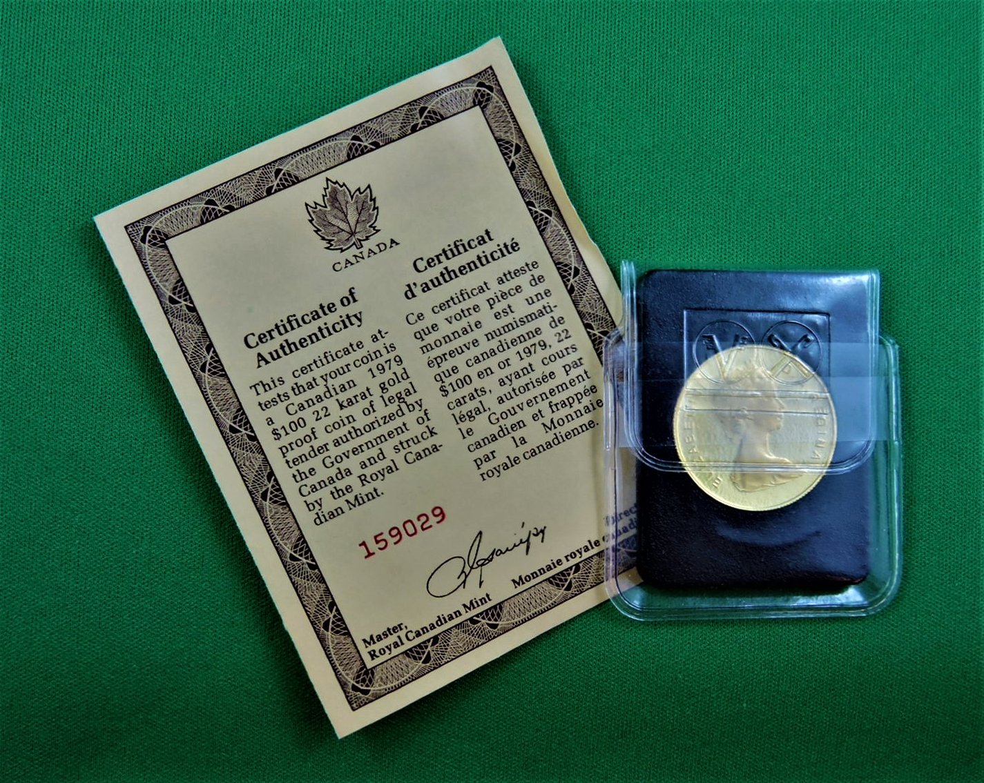 Image for Gold Coin - $100 - 1979 - Royal Canadian Mint - International Year of the Child