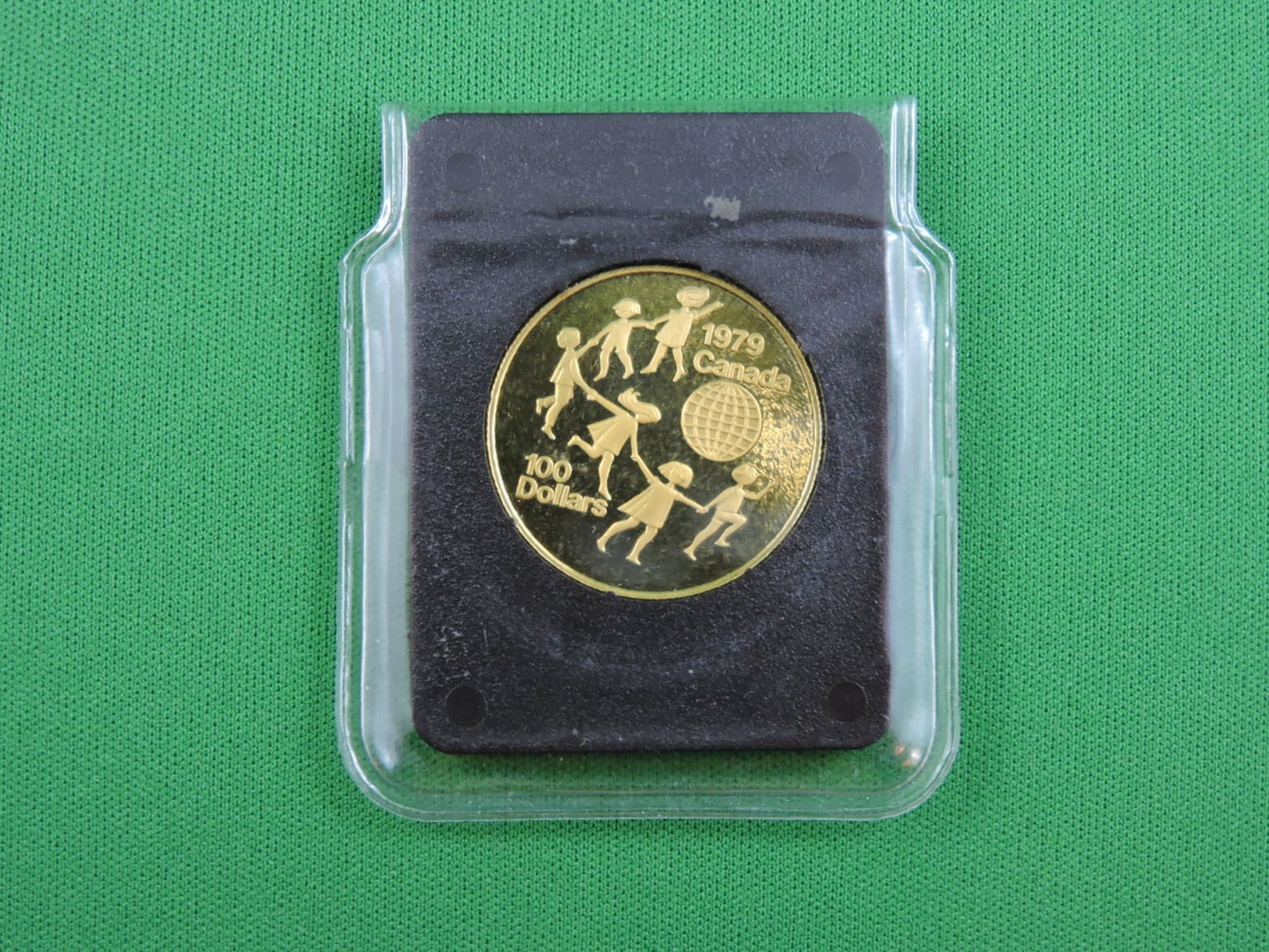 Image for Gold Coin - $100 - 1979 - Royal Canadian Mint - International Year of the Child