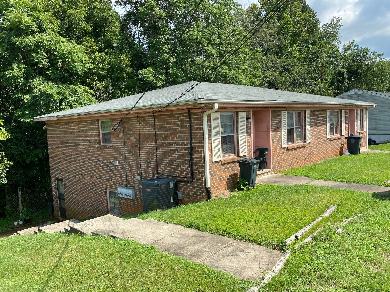 Image for ABSOLUTE REAL ESTATE AUCTION: 4 Plex on 0.49 Acres (Lynchburg, VA)