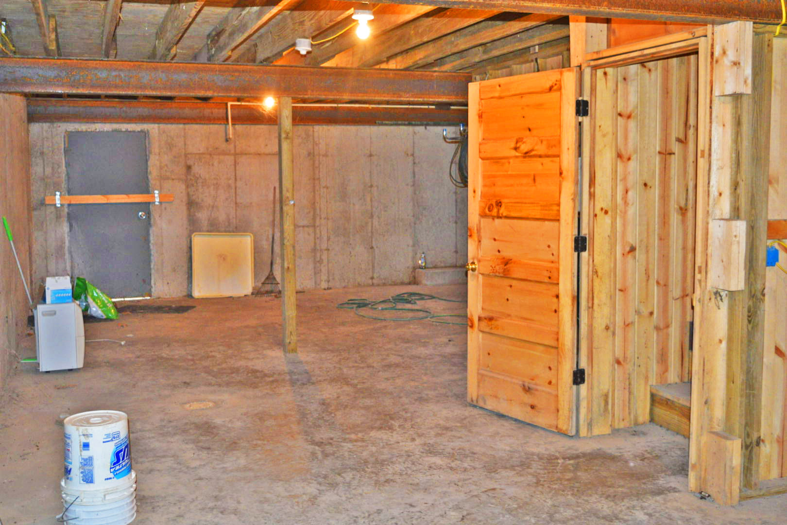 Image for (SOLD!) PUBLIC AUCTION - SATURDAY, SEPTEMBER 26, 10:00 A.M.