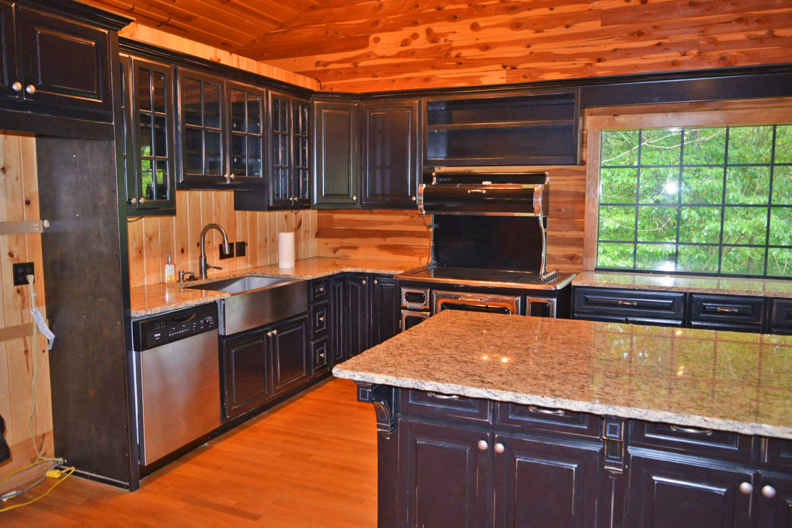 Image for (SOLD!) PUBLIC AUCTION - SATURDAY, SEPTEMBER 26, 10:00 A.M.