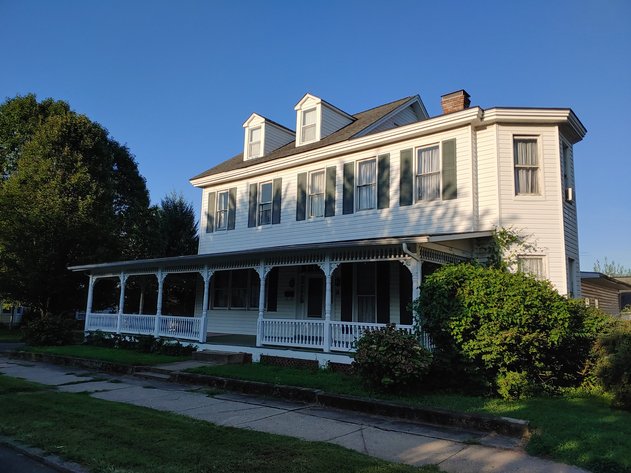 HISTORIC 2½ STORY VICTORIAN 5 BEDROOM, 2 BATH W/ WRAP AROUND PORCH