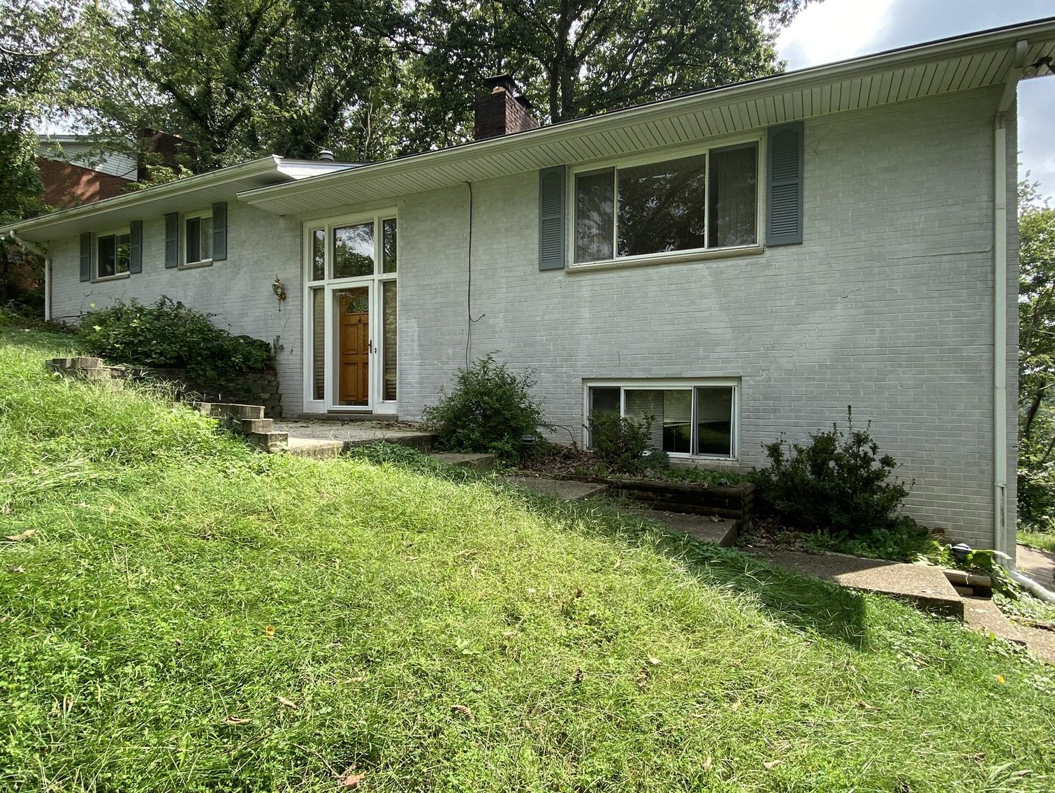 Image for SOLD $105,600 - 3 Bedroom in South Hills Sold to the Highest Bidder