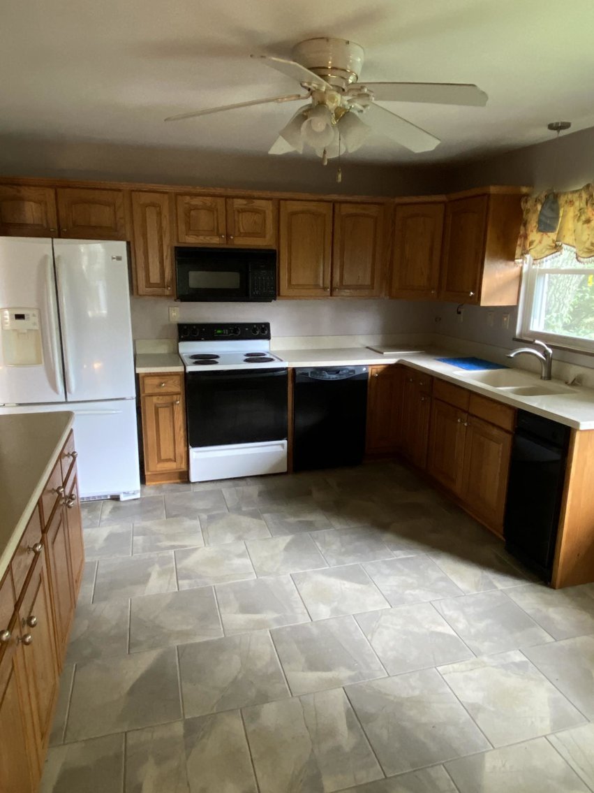 Image for SOLD $105,600 - 3 Bedroom in South Hills Sold to the Highest Bidder