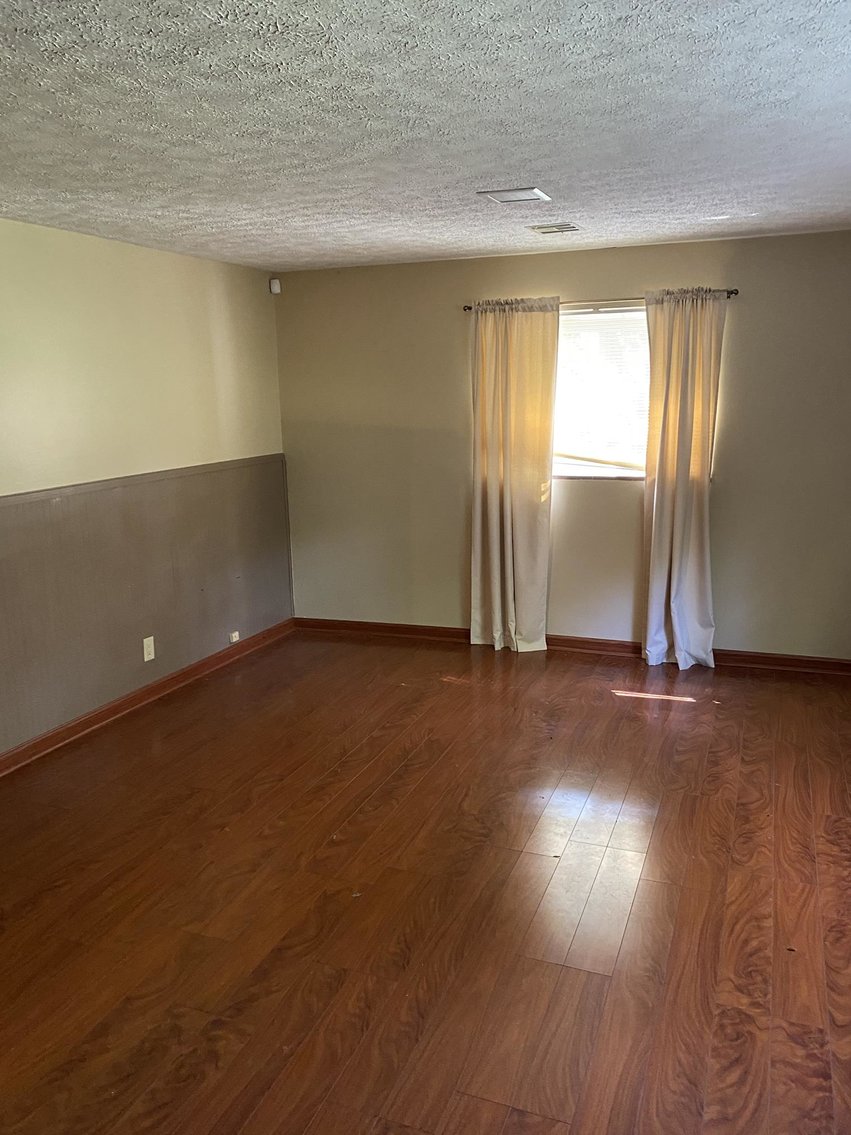 Image for SOLD $105,600 - 3 Bedroom in South Hills Sold to the Highest Bidder