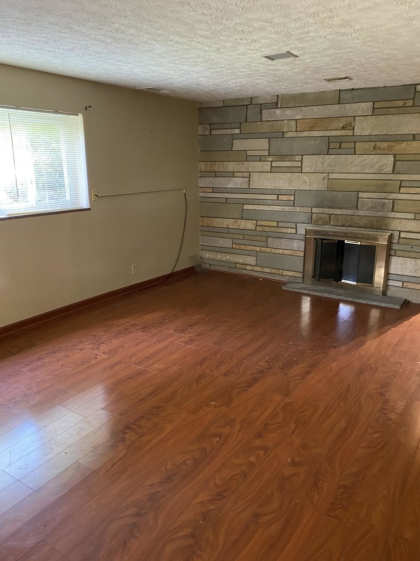 Image for SOLD $105,600 - 3 Bedroom in South Hills Sold to the Highest Bidder