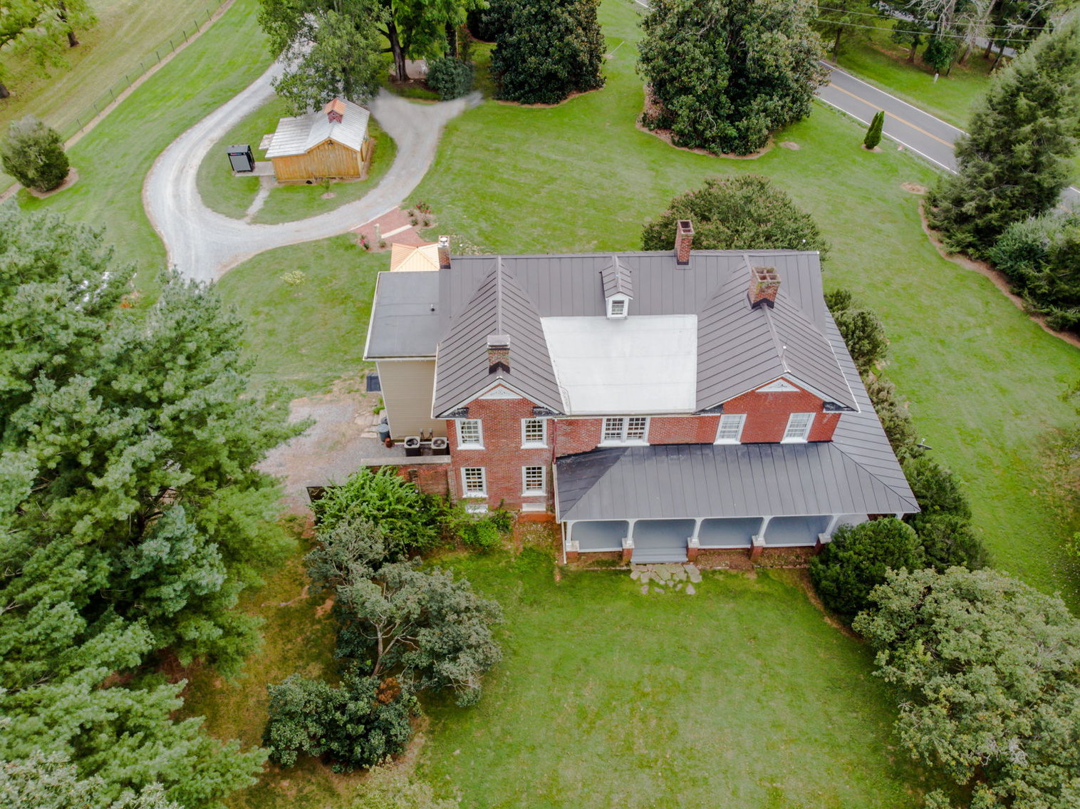 Image for REAL ESTATE LISTING: Historic Ivy Cliff (Forest, VA)