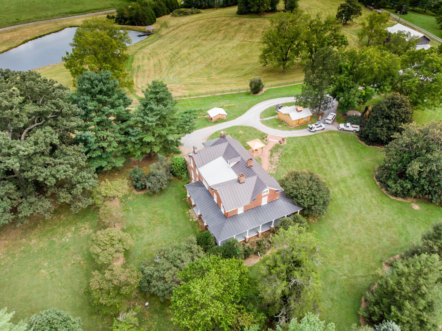 Image for REAL ESTATE LISTING: Historic Ivy Cliff (Forest, VA)