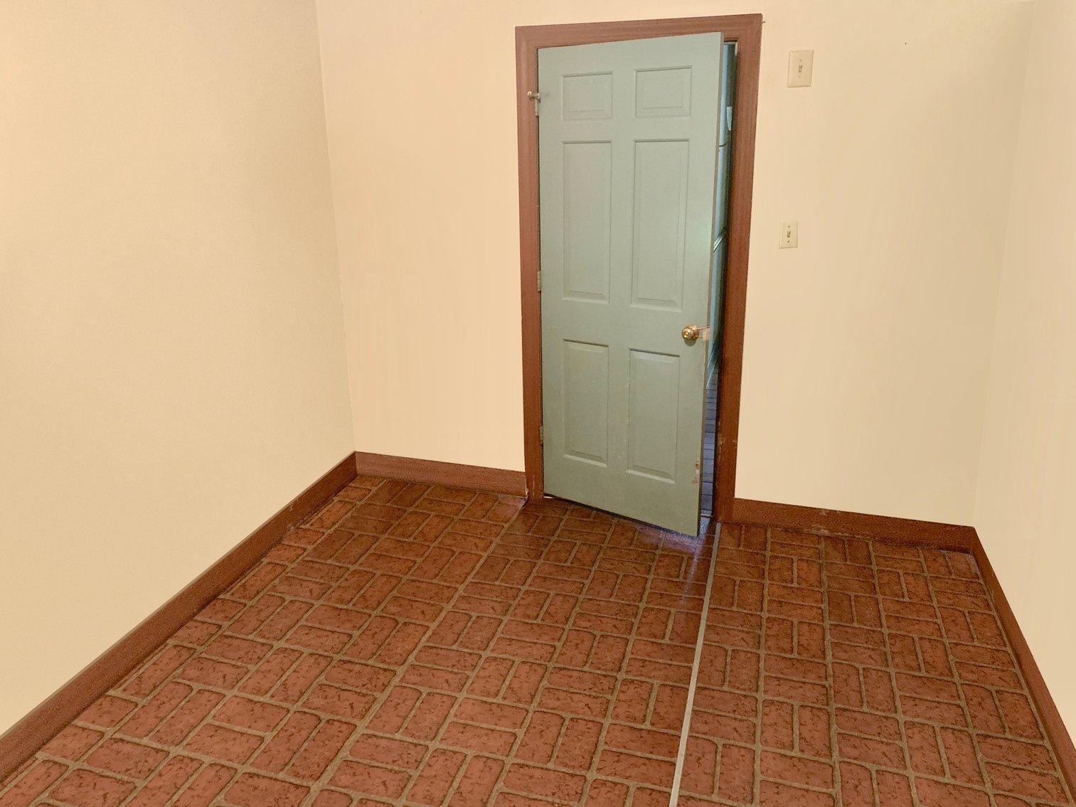 Image for 3 BR/2.5 BA Brick Home on 2.1 +/- Acres Only Minutes from NSWC Dahlgren-- SELLS to the HIGHEST BIDDER!!