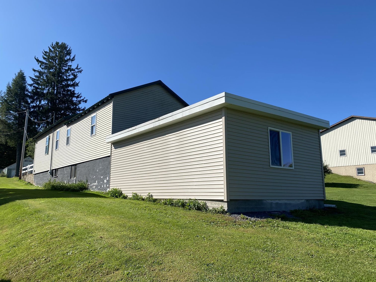 Image for Move-in Ready 2-Bedroom Sold to the Highest Bidder