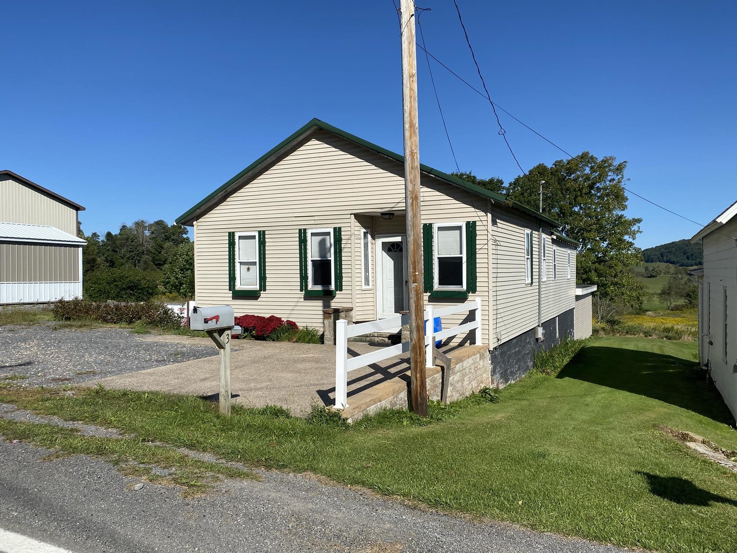 Image for Move-in Ready 2-Bedroom Sold to the Highest Bidder