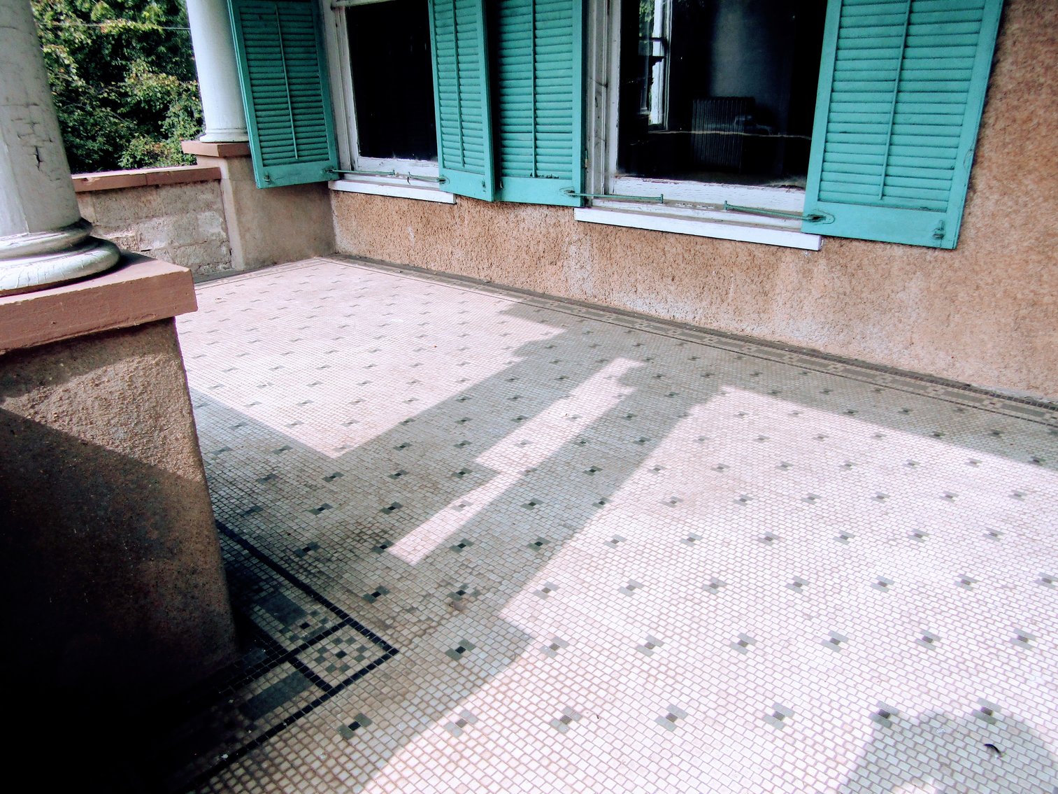 Historic Home 5,403 +/ SF Online & Onsite Auction Chase City, VA