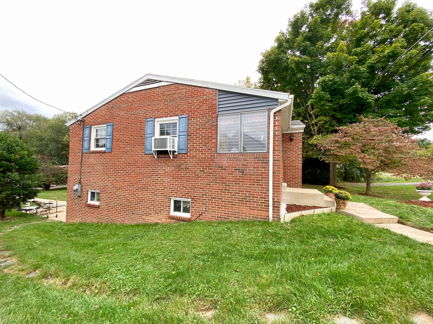 Image for 3 BR/2 BA Brick Home on .5 +/- Acre Lot w/1,500 +/- sf. Workshop/Garage--Clarke County, VA