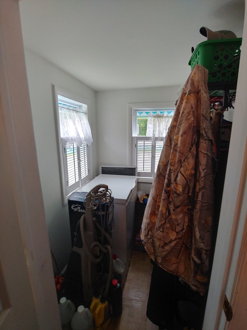 Image for 2 BR, 1 BA BUNGALOW IN GREAT LOCATION ON QUIET STREET ACROSS FROM PARK