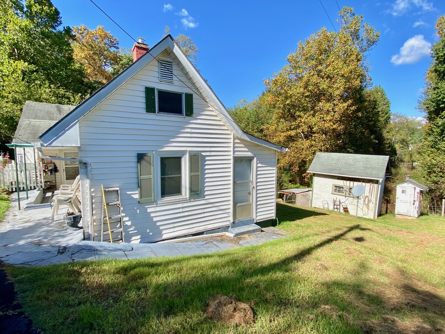 Image for 2 BR/1 BA Home on .29 +/- Acres w/Outbuildings in Culpeper County, VA--SELLS to the HIGHEST BIDDER!!