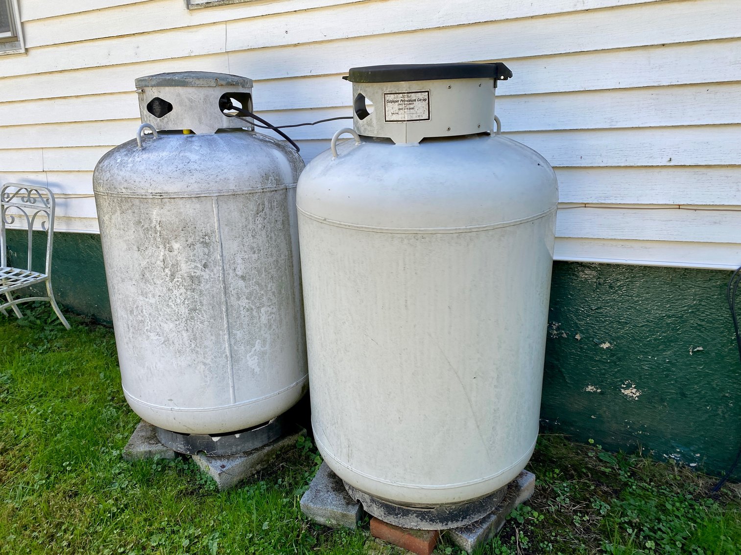 Image for 2 BR/1 BA Home on .29 +/- Acres w/Outbuildings in Culpeper County, VA--SELLS to the HIGHEST BIDDER!!