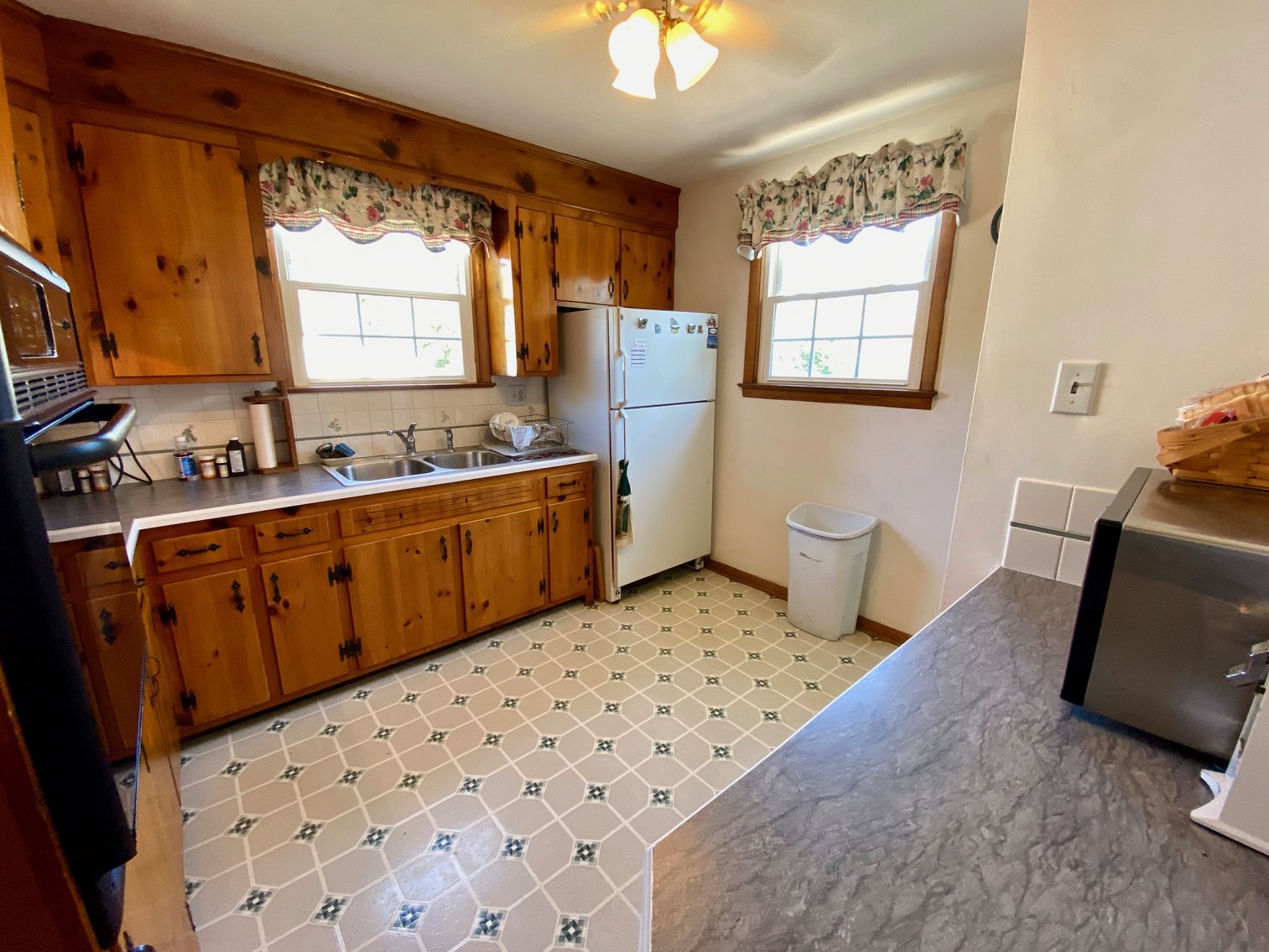 Image for 3 BR/2 BA Brick Home on .5 +/- Acre Lot w/1,500 +/- sf. Workshop/Garage--Clarke County, VA