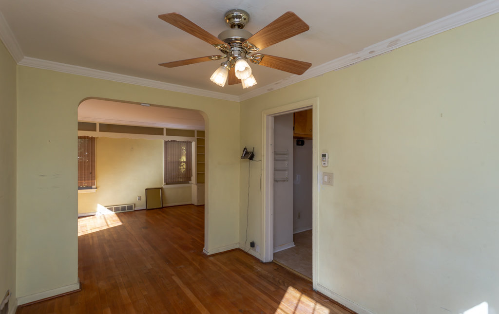 Image for ABSOLUTE AUCTION! 2704 Thoman Pl