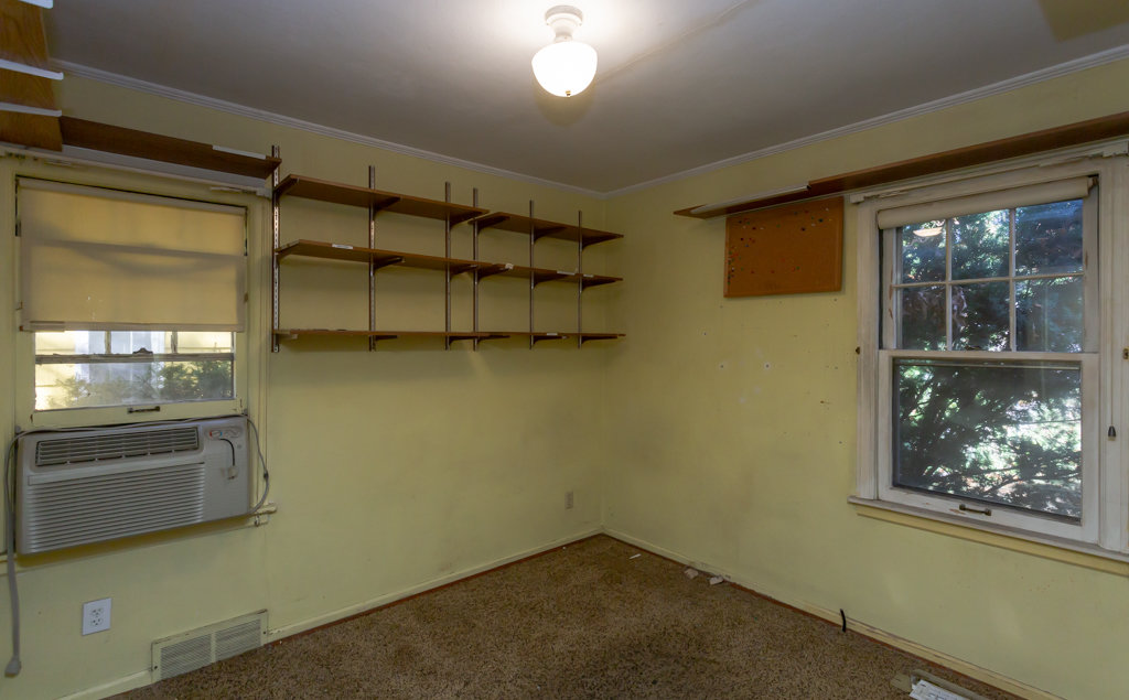 Image for ABSOLUTE AUCTION! 2704 Thoman Pl