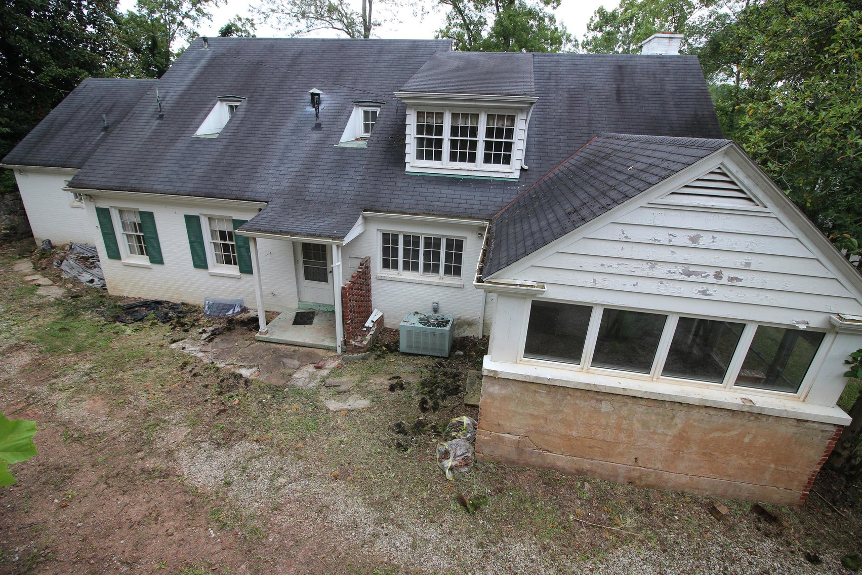 Image for SOLD $132,000 - Large 4 Bedroom with Additional Lot