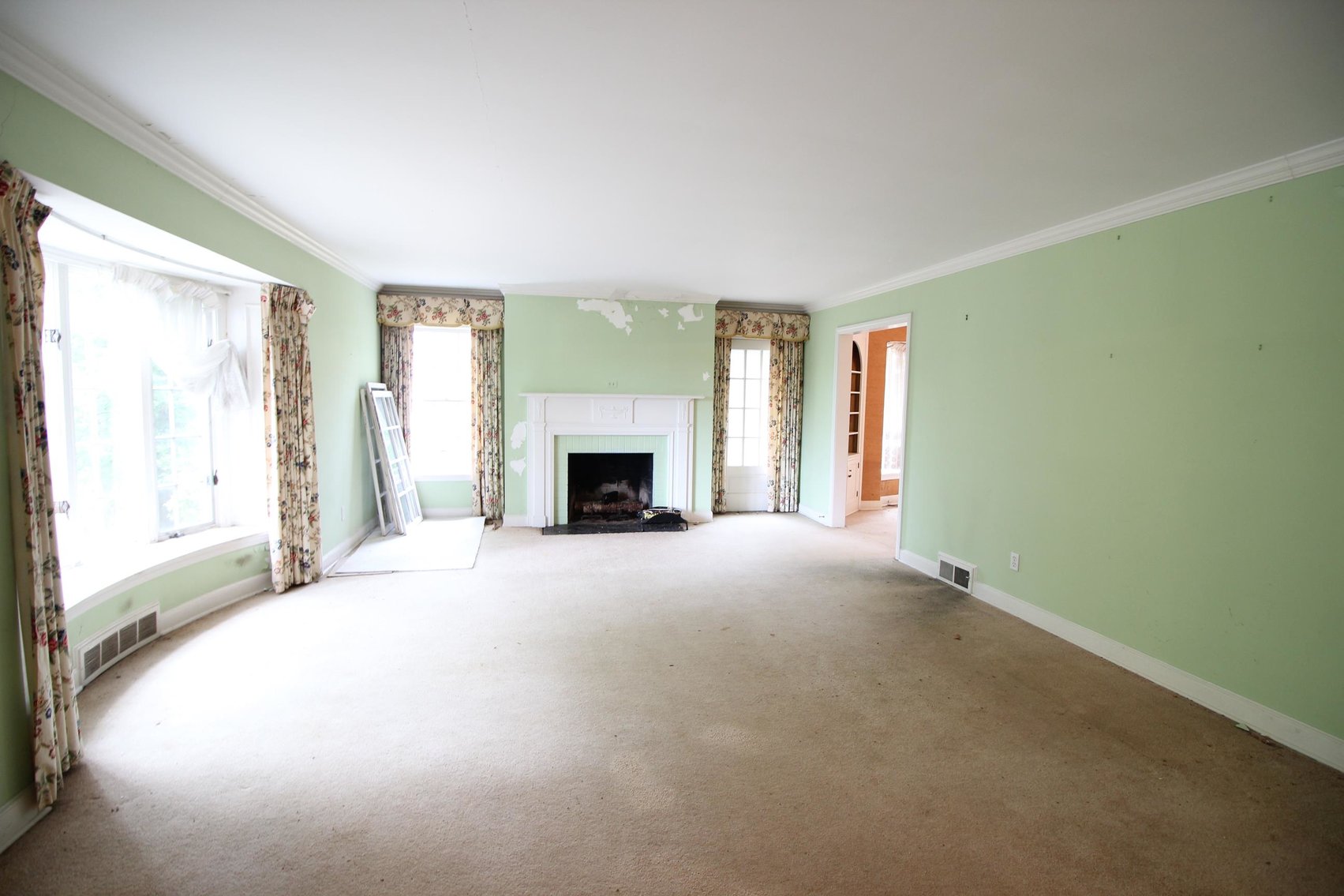 Image for SOLD $132,000 - Large 4 Bedroom with Additional Lot