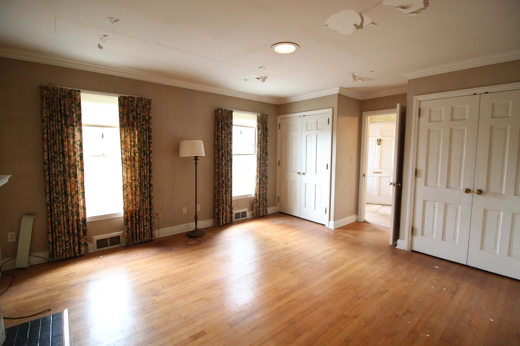 Image for SOLD $132,000 - Large 4 Bedroom with Additional Lot