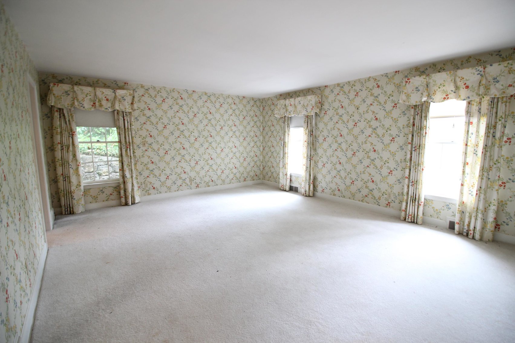 Image for SOLD $132,000 - Large 4 Bedroom with Additional Lot