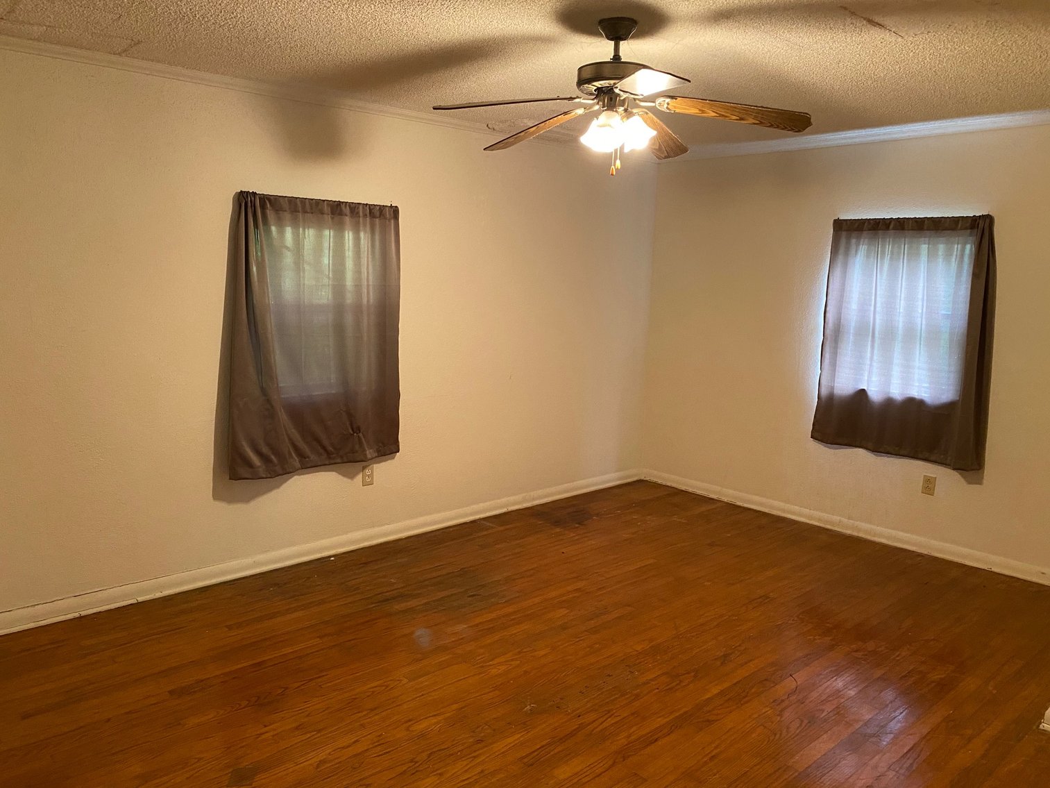 Image for SOLD $33,550 - Spacious 4 Bedroom Home