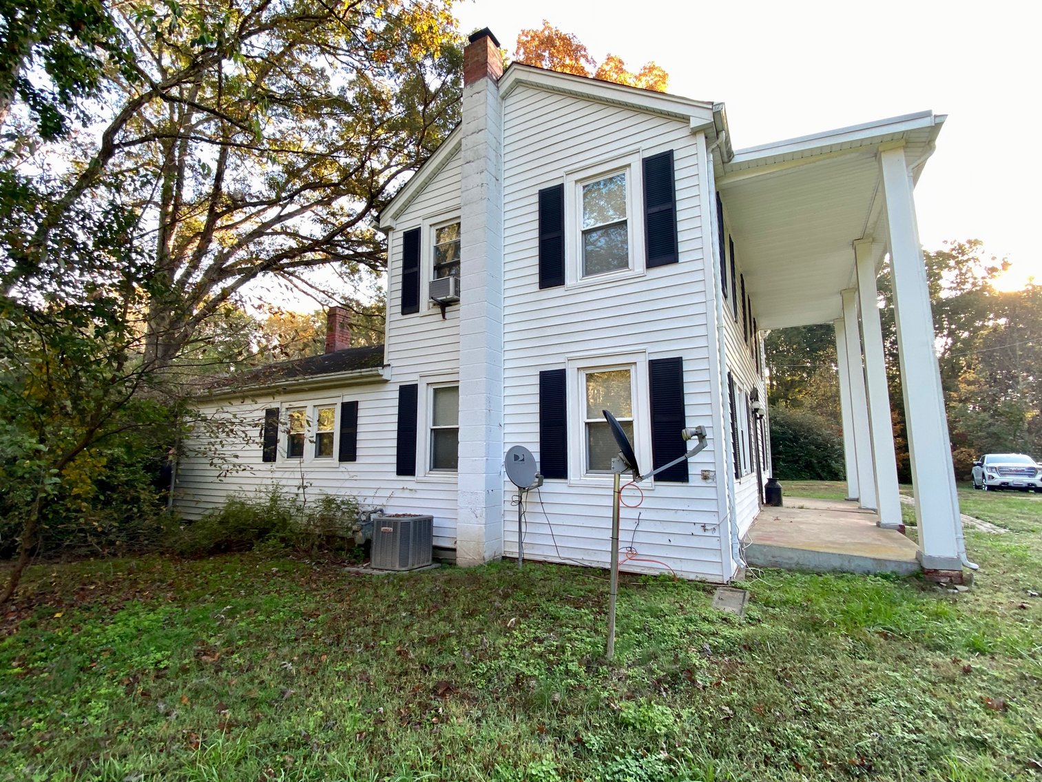 Image for 55.16 +/- Acres of Desirable Land Fronting Smith Station Rd. w/3 BR Home & Outbuildings in Spotsylvania County, VA--SELLING to the HIGHEST BIDDER!!