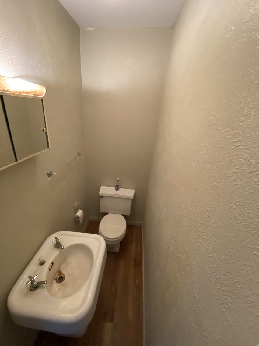 Image for ABSOLUTE AUCTION! - 2115 Upton Avenue